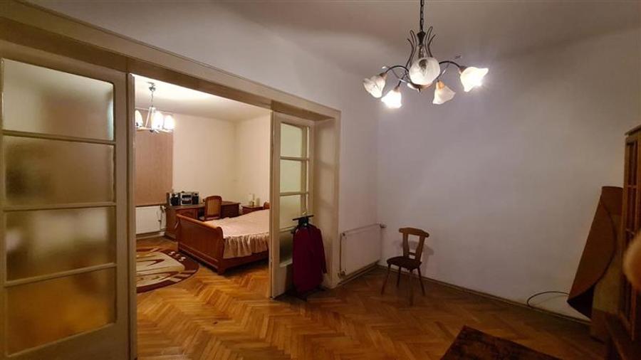 Casă individuală cu 4 camere cu Canalizare în Elisabetin