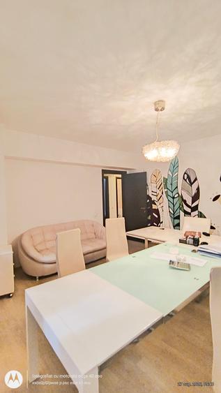 Apartament cu 3 camere decomandat în Vitan Mall