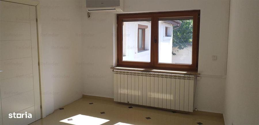 Casă cu 4 camere cu Teren 160 Mp în Grivița