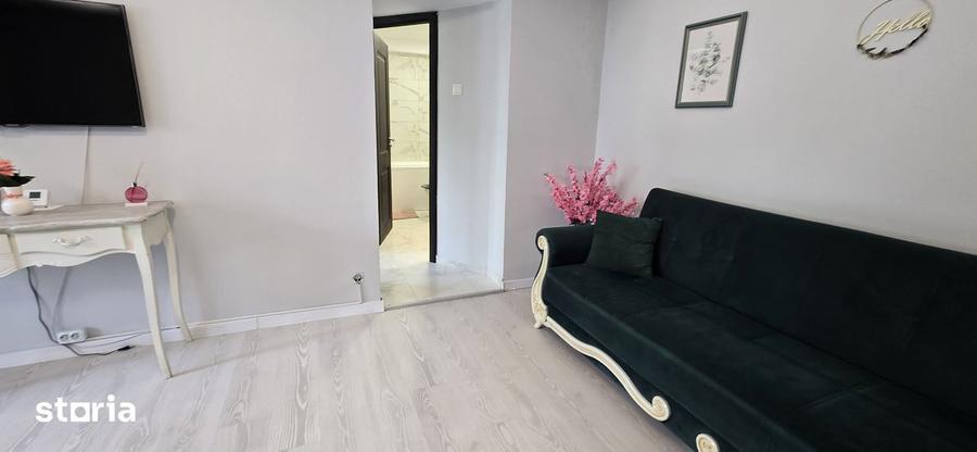 Apartament cu 2 camere semidecomandat în Micro 9