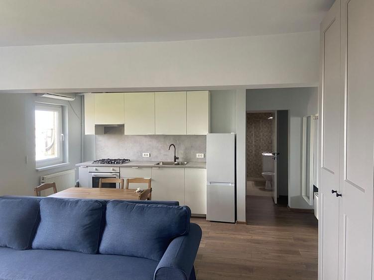Apartament cu 2 camere semidecomandat, mobilat în Circumvalațiunii