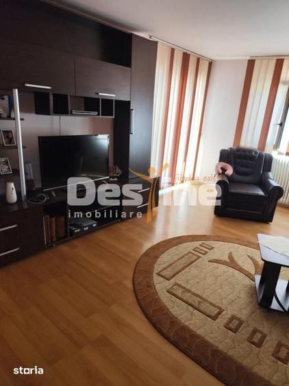 Casă cu 6 camere cu Teren 1168 Mp în Cocorăștii Mislii