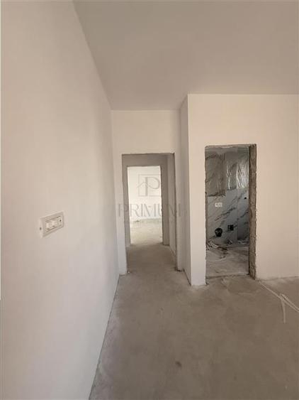 Apartament cu 3 camere decomandat în Giroc