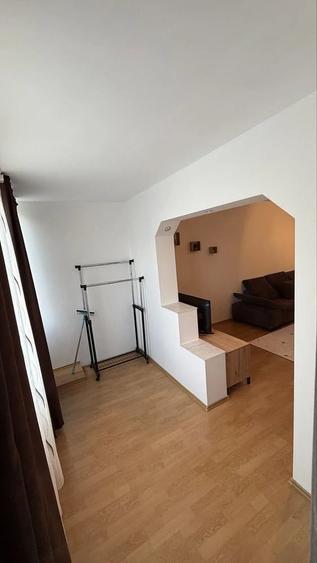 Apartament cu 2 camere decomandat în Răcădău