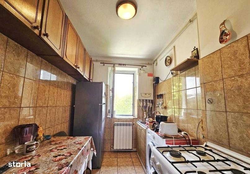 Apartament cu 2 camere semidecomandat, mobilat în Central