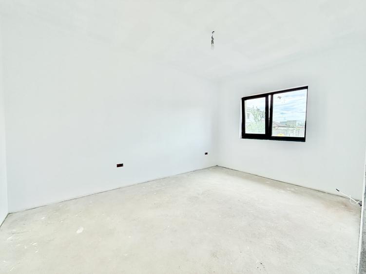 Duplex cu 3 camere cu Canalizare în Moșnița Nouă