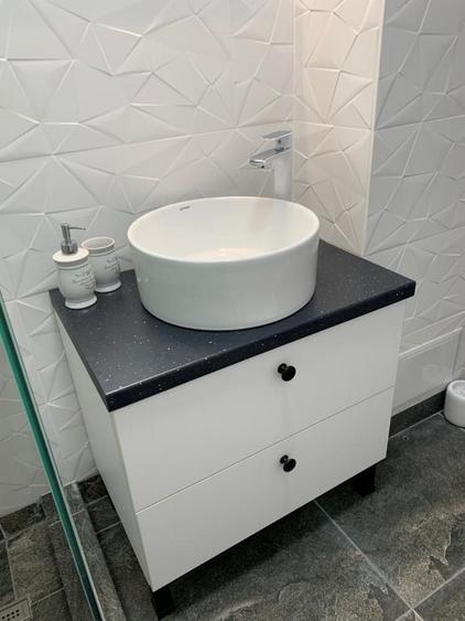 Apartament cu 2 camere decomandat în Faleză