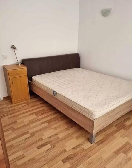 Apartament cu 2 camere decomandat, mobilat în Piața Unirii