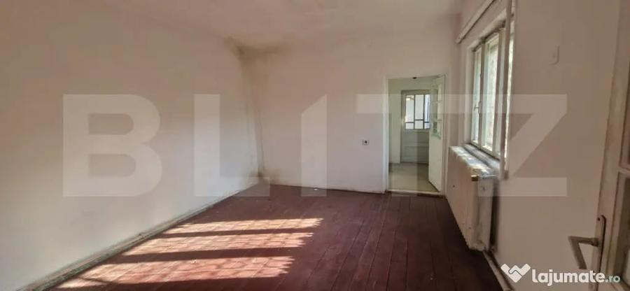 Casă cu 3 camere cu Teren 444 Mp în Central
