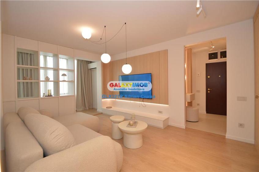Apartament cu 2 camere semidecomandat, mobilat în Unirii