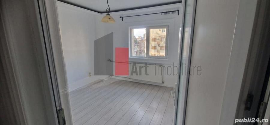 Apartament cu 2 camere semidecomandat în Moșilor