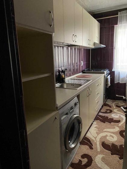 Garsonieră decomandată în Galata