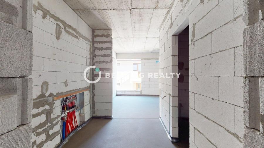 Apartament cu 2 camere semidecomandat în Est