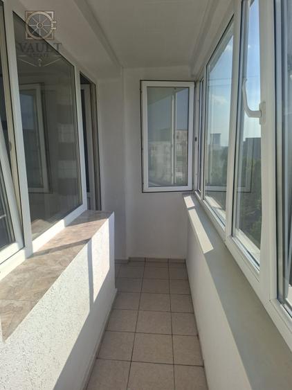 Apartament cu 2 camere semidecomandat, mobilat în Alexandru Obregia
