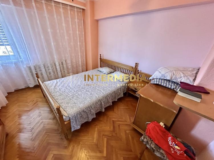 APARTAMENT 3 CAMERE DECOMANDAT I 81 MP I CENTRU I 2 BALCOANE I - 18