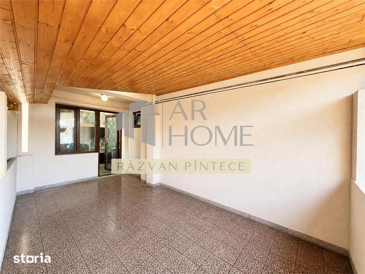 Apartament cu 4 camere în Democrației