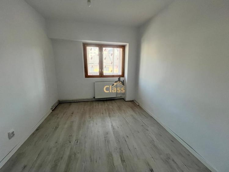 Apartament cu 3 camere decomandat în Baciu