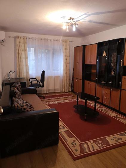 Apartament cu 2 camere decomandat în Gojdu
