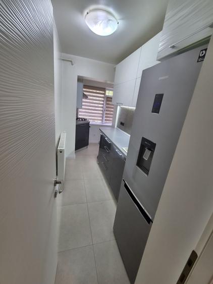 Apartament cu 2 camere semidecomandat în Exterior Vest