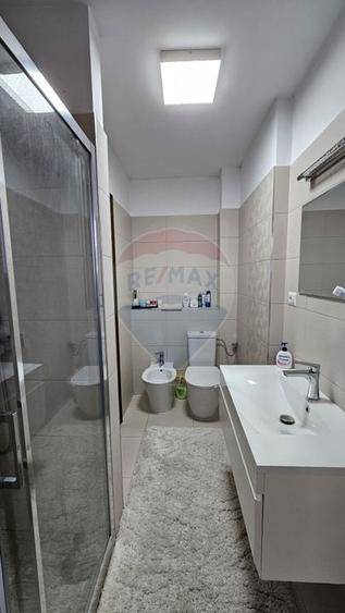 Apartament cu 3 camere decomandat, mobilat în Burdujeni
