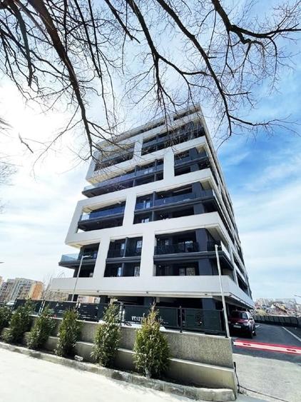 Apartament cu 3 camere decomandat, mobilat în Tătărași