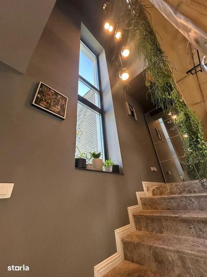 Casă cu 6 camere cu Teren 625 Mp în Nicolina