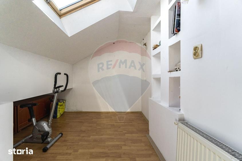 COMISION 0%| DE VANZARE| APARTAMENT 3 CAMERE| 2 BALCOANE| PRIVELISTE - 15