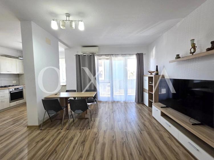 Apartament cu 3 camere decomandat în Buziașului