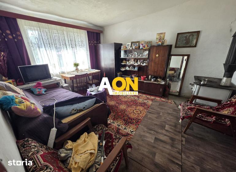 Casă cu 2 camere cu Teren 1100 Mp în Șona