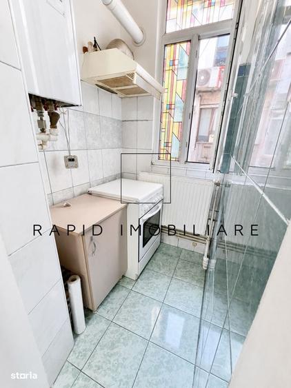 Apartament cu 3 camere decomandat în Micro 39
