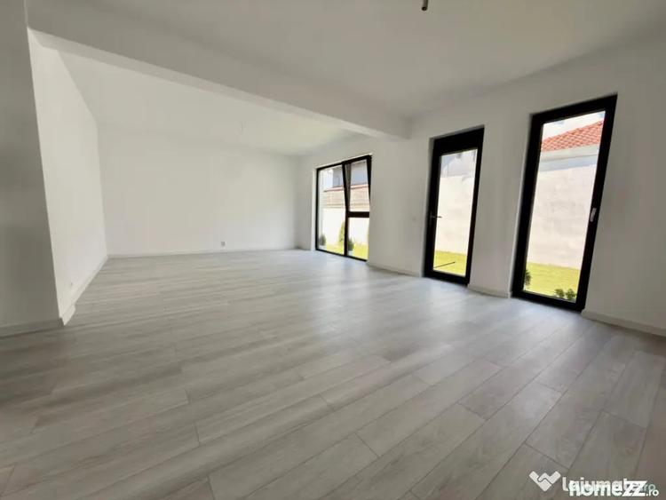Casă cu 5 camere cu Teren 301 Mp în Central