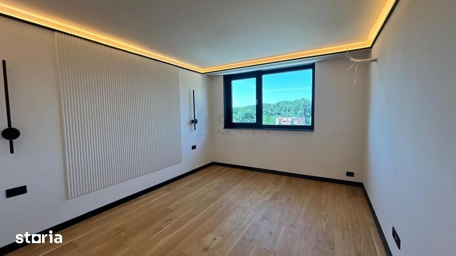 Apartament cu 4 camere în Central