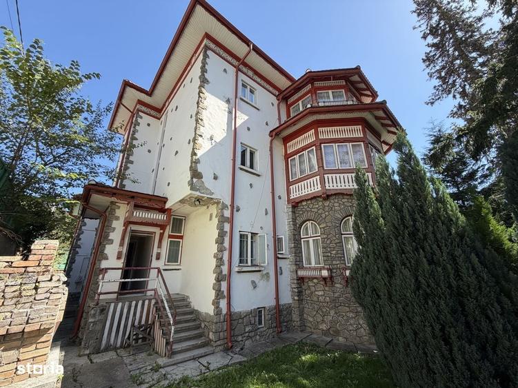 Casă cu 4 camere în Central