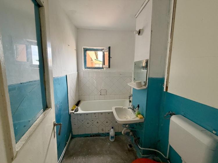 Apartament cu 2 camere | 50 mp | Balcon | RENOVABIL | Zona CETATE - 3