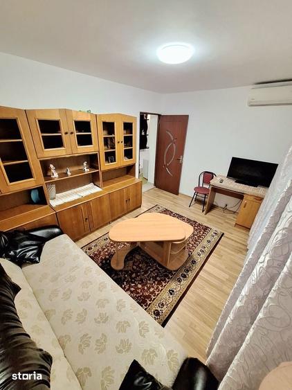 Apartament cu 2 camere decomandat în Calea București