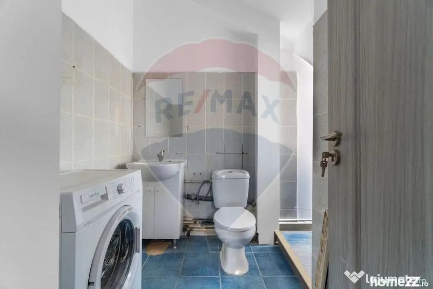 Apartament cu 7 camere decomandat în Ultracentral