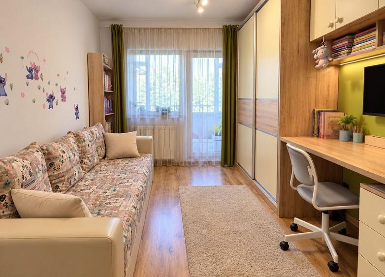 Apartament cu 3 camere decomandat în Târgu Cucu