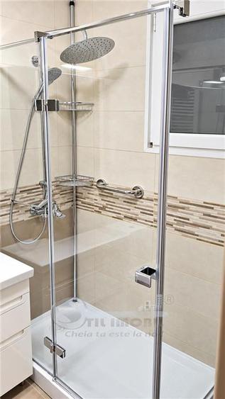 Apartament cu 3 camere decomandat în Podu Roș