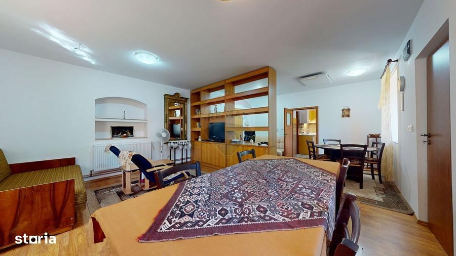 Casă cu 3 camere cu Teren 1049 Mp în Central