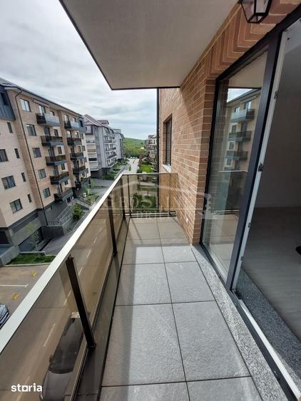 Apartament cu 3 camere decomandat în Chinteni