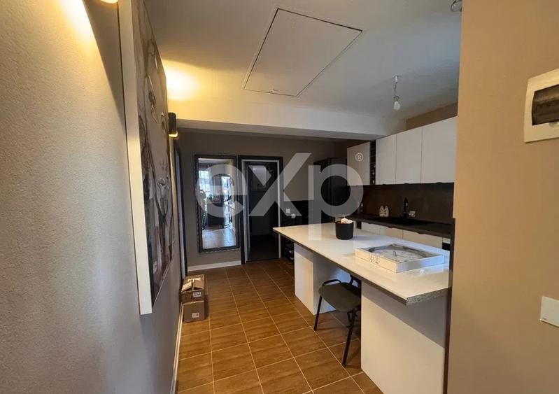Apartament cu 2 camere decomandat, mobilat în Între Lacuri