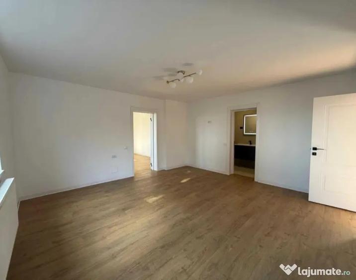 Apartament cu 2 camere decomandat în Brașovul Vechi