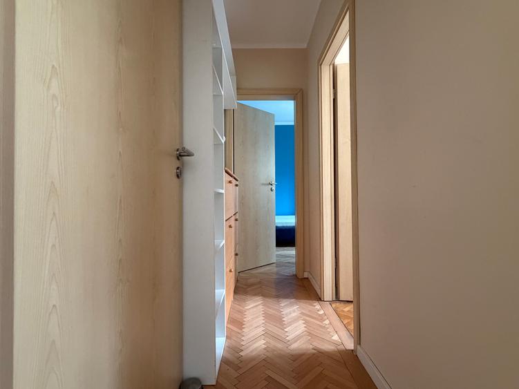 Apartament cu 3 camere semidecomandat în Olimpia-Stadion