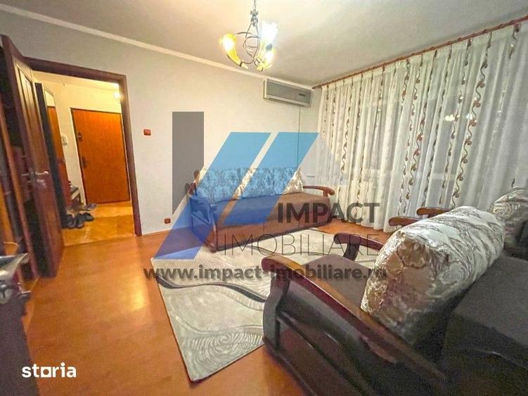 Apartament cu 2 camere semidecomandat în Craiovița Nouă