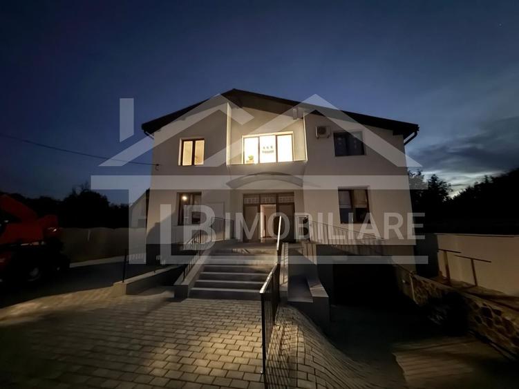 Casă individuală cu 10 camere cu Canalizare în Sâncraiu de Mureș
