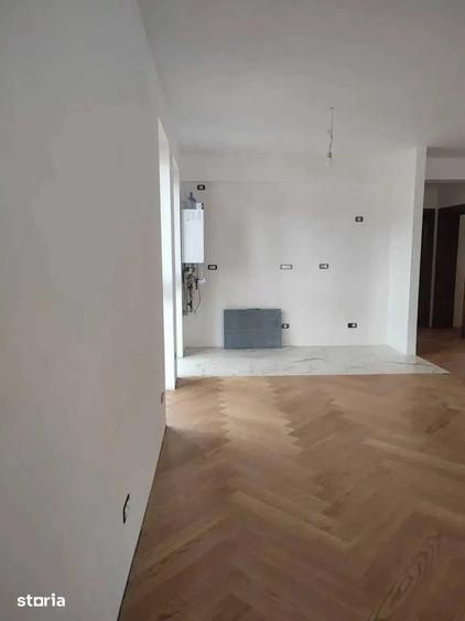 Apartament in Busteni Zamora terasa, curte interioara finisaje premium - 3