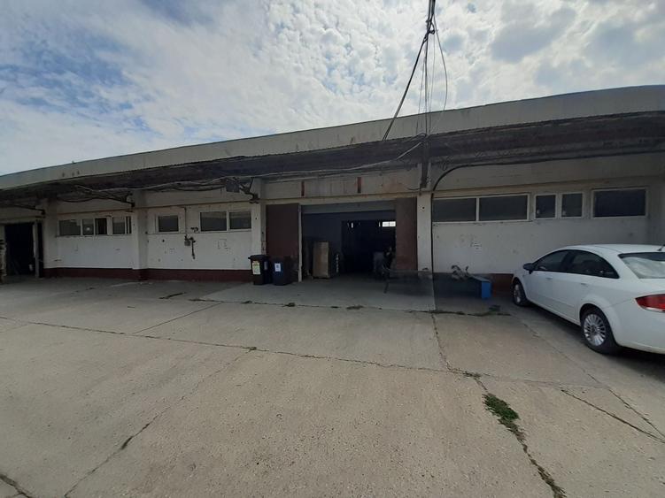 Spațiu industrial, de 1,065 mp, în Titan