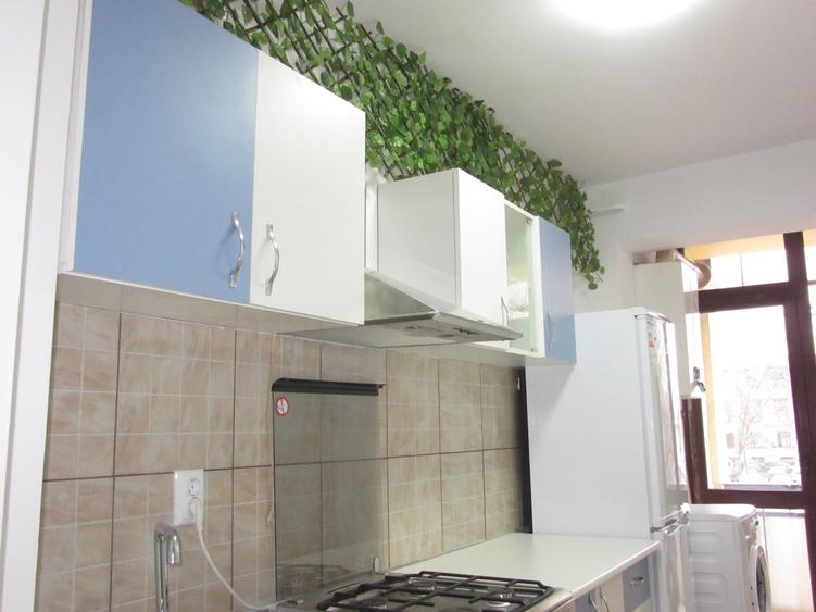 Apartament cu 2 camere decomandat în Centru Civic