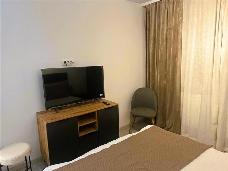 Apartament cu 2 camere decomandat, mobilat în Micro 14