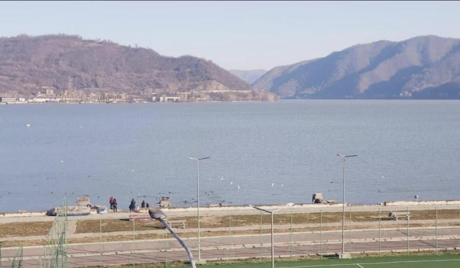 Apartament cu 2 camere decomandat în Orșova